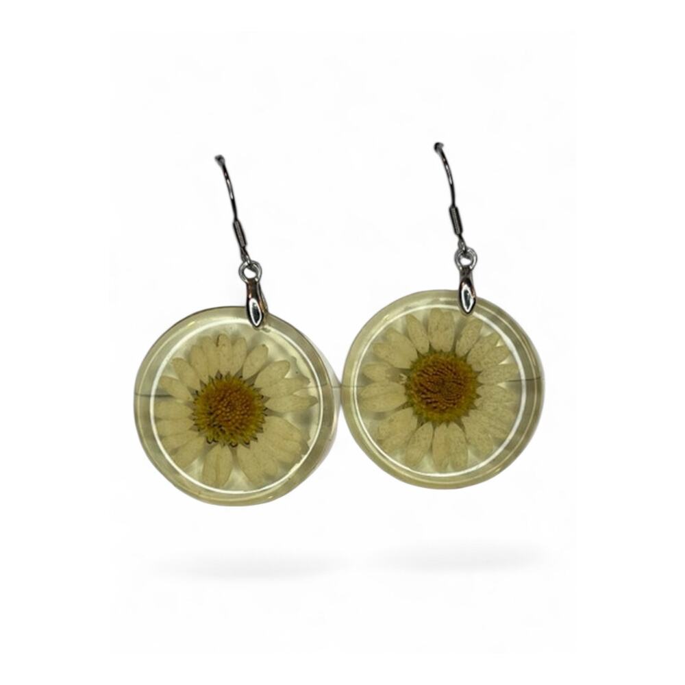 Real Daisy Flower Resin Drop Earrings Nature Floral Cottagecore Unique